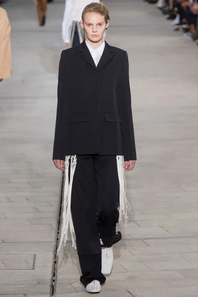 Look 55